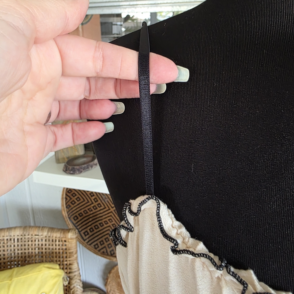 Forever 21 Cream and Black Camisole Boho Chic Milkmaid Tank Top - Picture 6 of 12